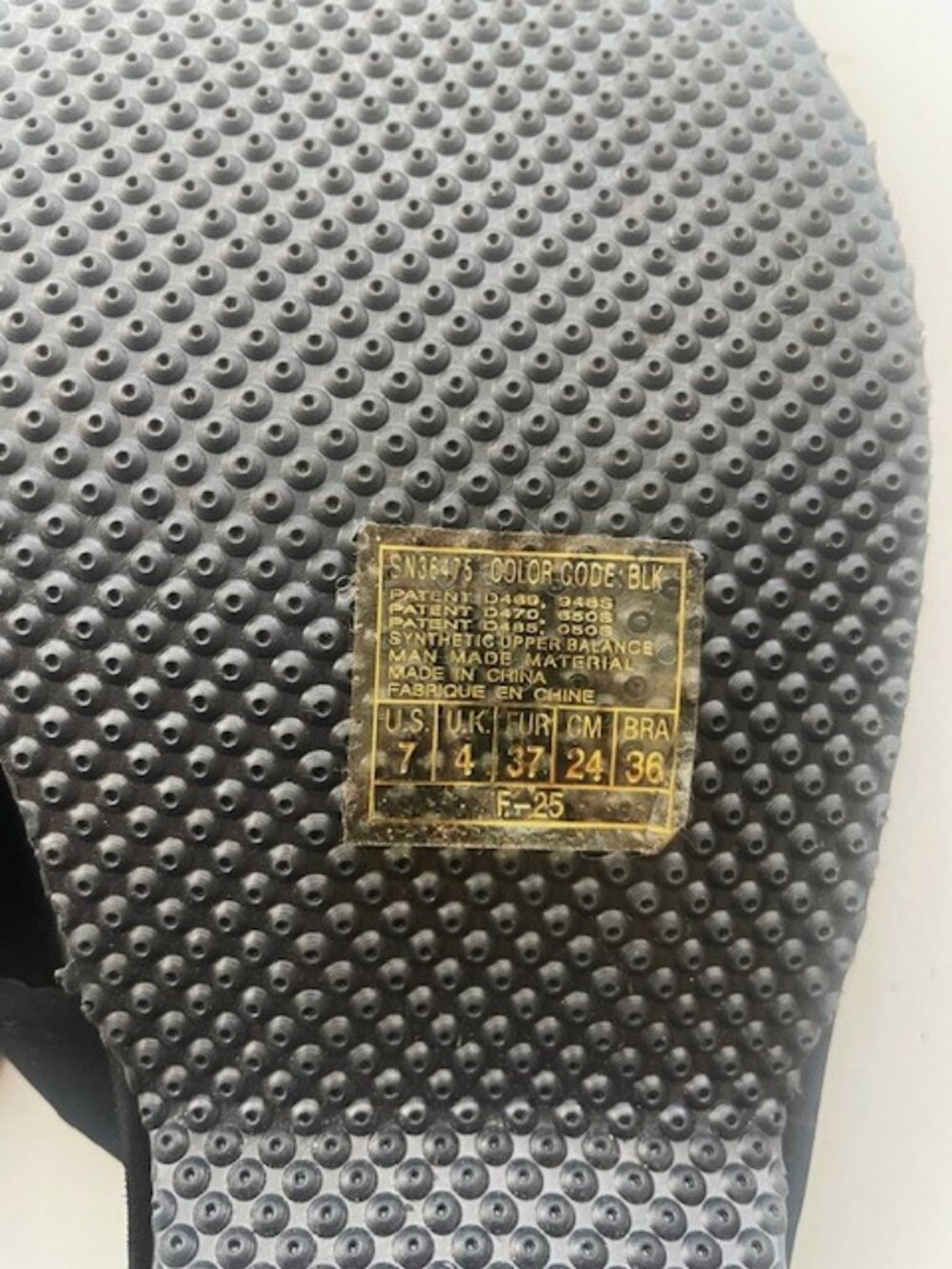 Skechers black sandal with white trim - Picture 6 of 6